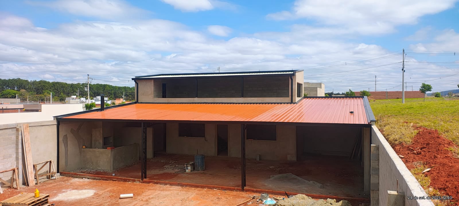 empresa especializada em calhas telhados estruturas metalicas steel frame coifas dutos pingadeiras