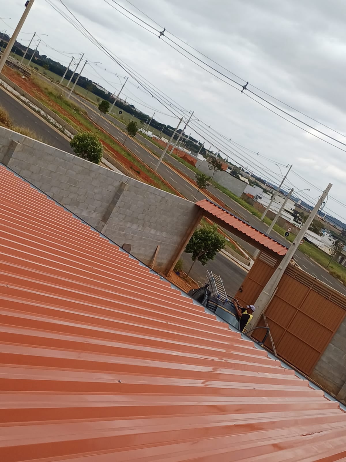 empresa especializada em calhas telhados estruturas metalicas steel frame coifas dutos pingadeiras